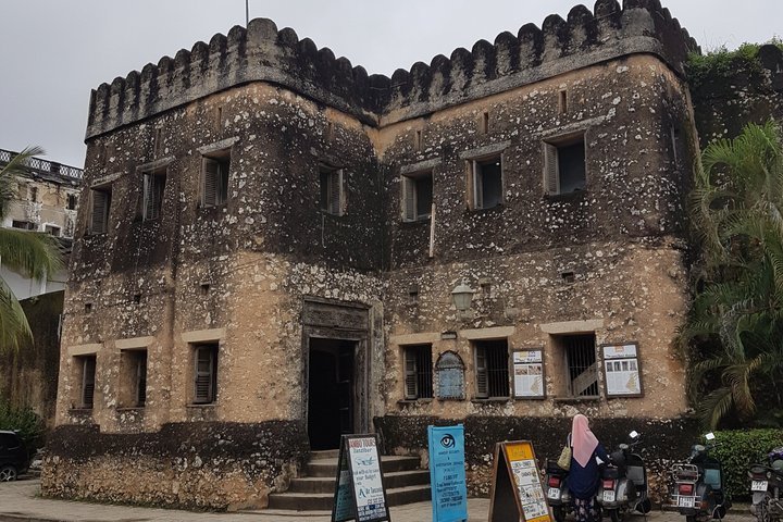 Spice Farm, Stone Town & Prison Island Tour